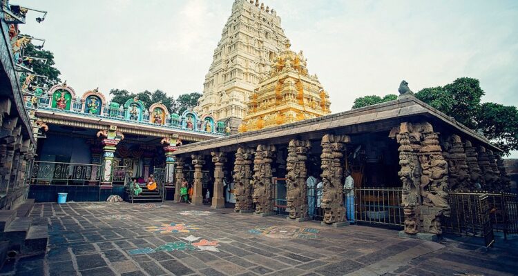 hyderabad-to-srisailam-taxi.jpg